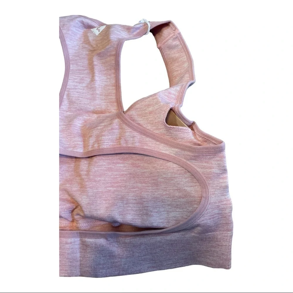 𝅺women's Best Wear MOVE SEAMLESS SPORTS BRA COLOR: Light Pink Marl